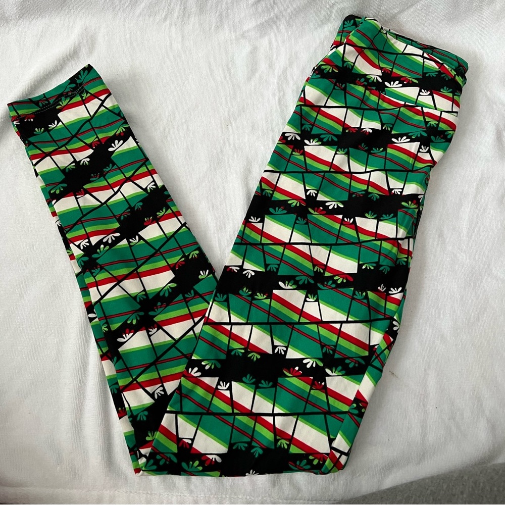 LuLaRoe leggings, present pattern